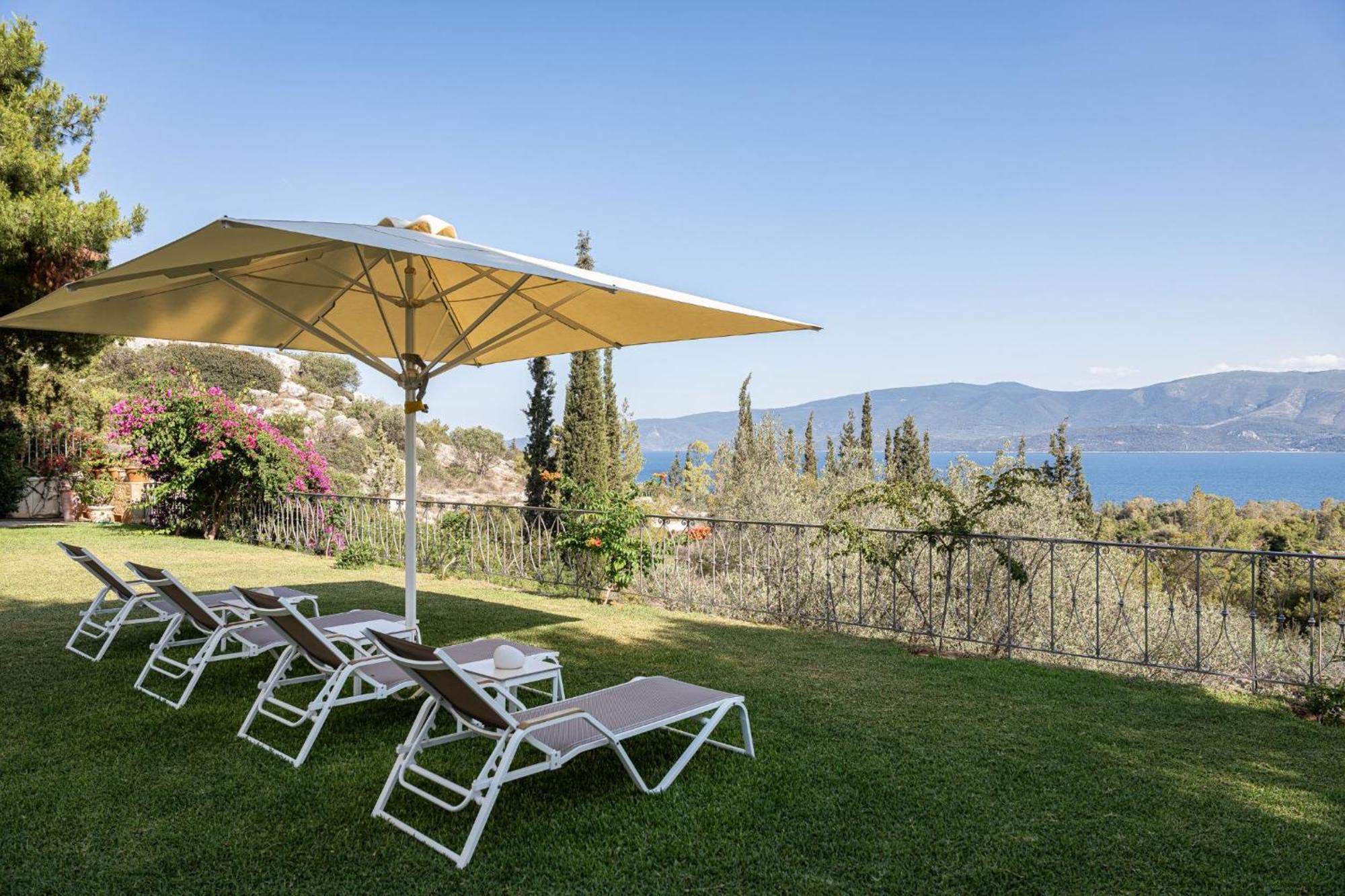 Villa Fantasia Isthmia Eksteriør billede
